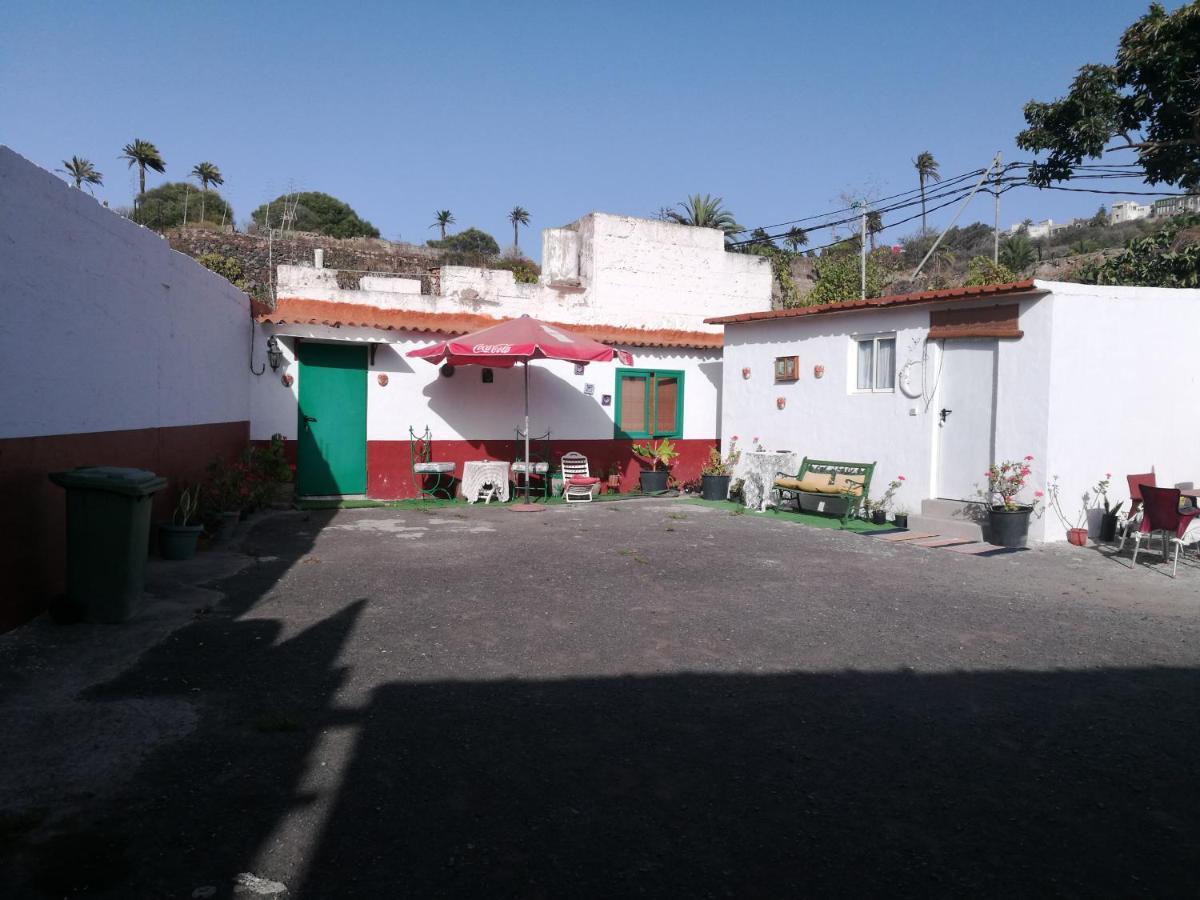 Residencia Los Conejos - Bike & Motorbike Las Palmas Exterior photo