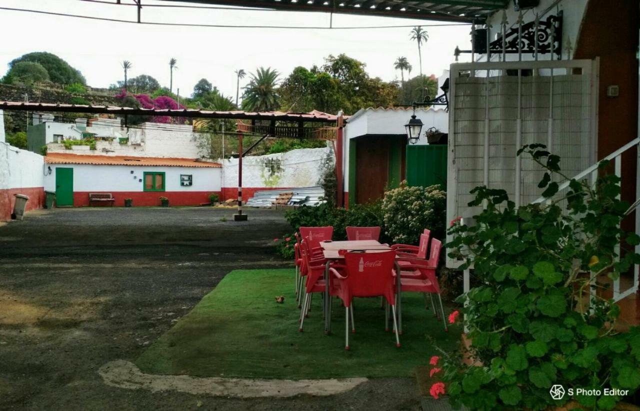 Residencia Los Conejos - Bike & Motorbike Las Palmas Exterior photo