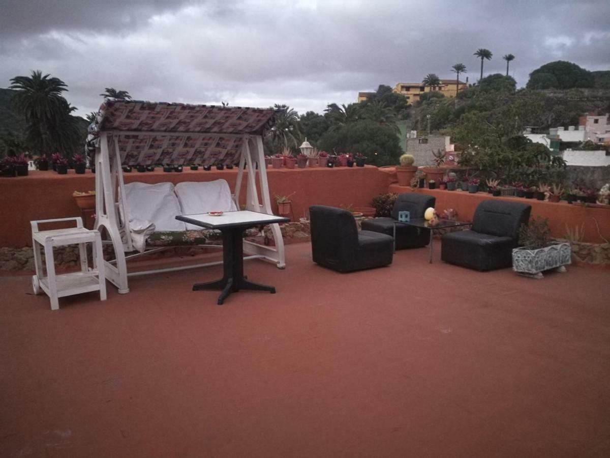 Residencia Los Conejos - Bike & Motorbike Las Palmas Exterior photo