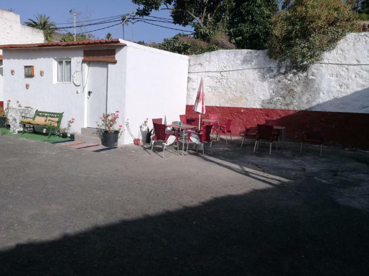 Residencia Los Conejos - Bike & Motorbike Las Palmas Exterior photo