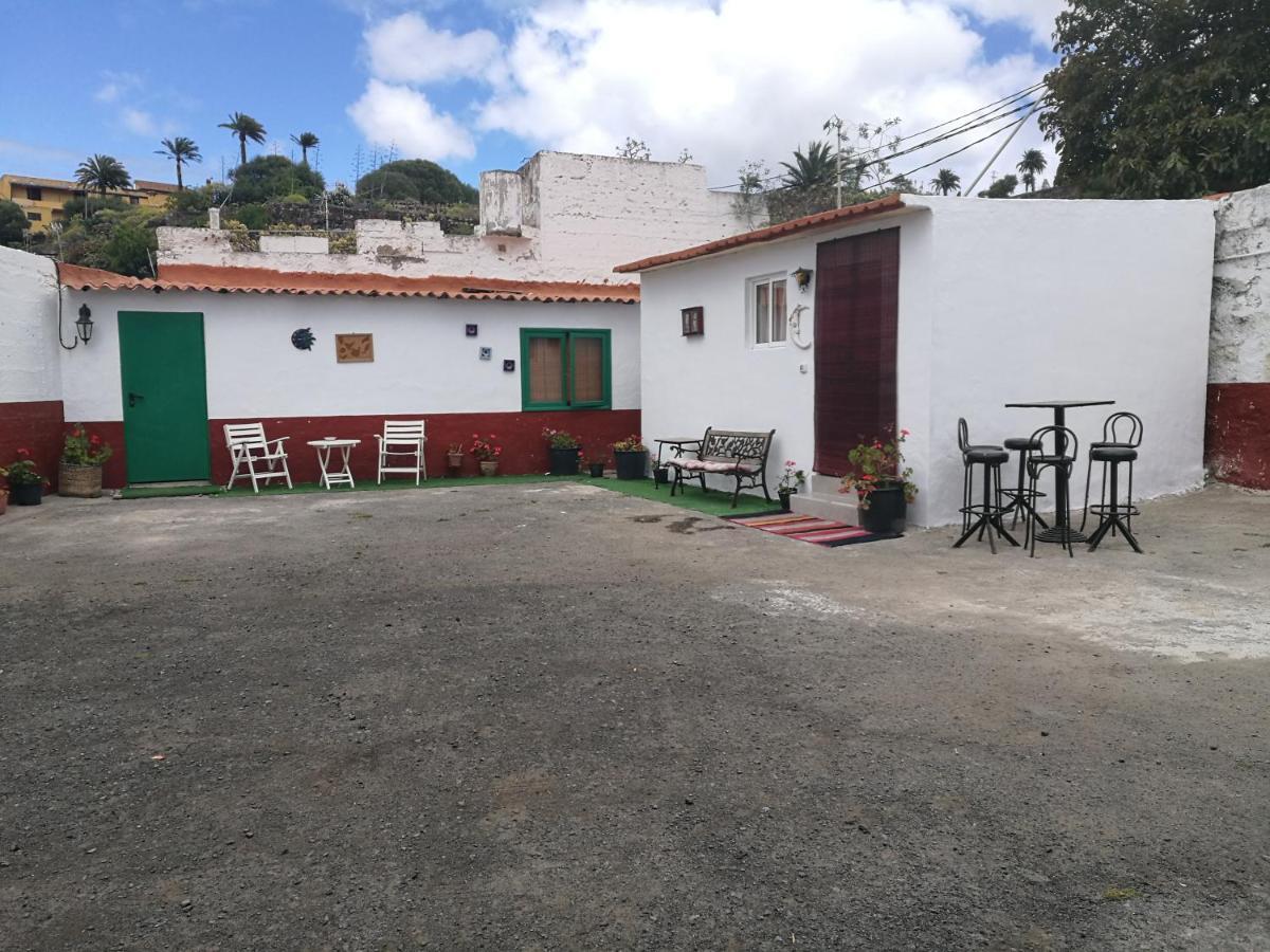 Residencia Los Conejos - Bike & Motorbike Las Palmas Exterior photo