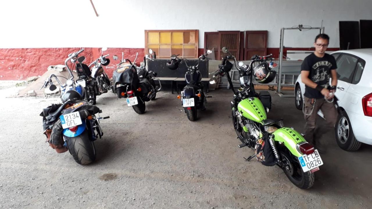 Residencia Los Conejos - Bike & Motorbike Las Palmas Exterior photo